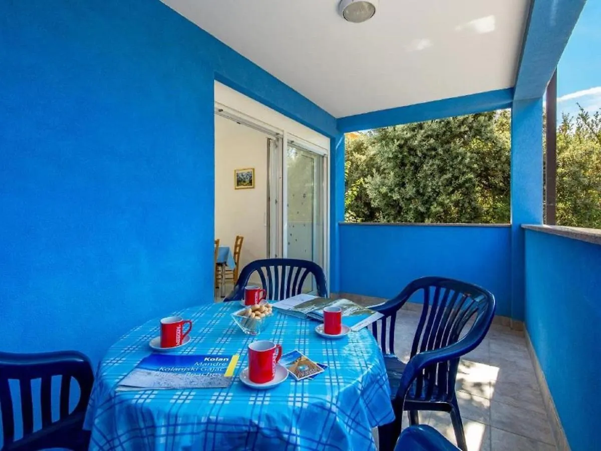 Lovely Apartment In Mandre With Barbecue
